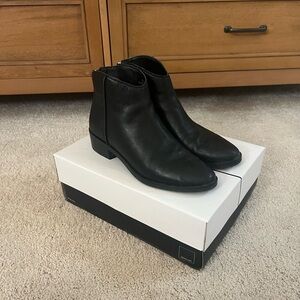 Dolce Vita Black Ankle Booties